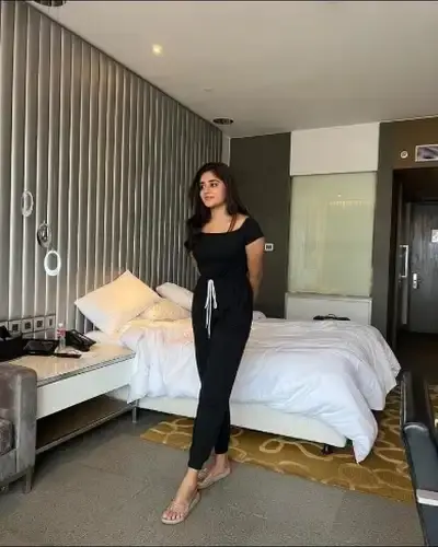 Call Girls Service in Hurda